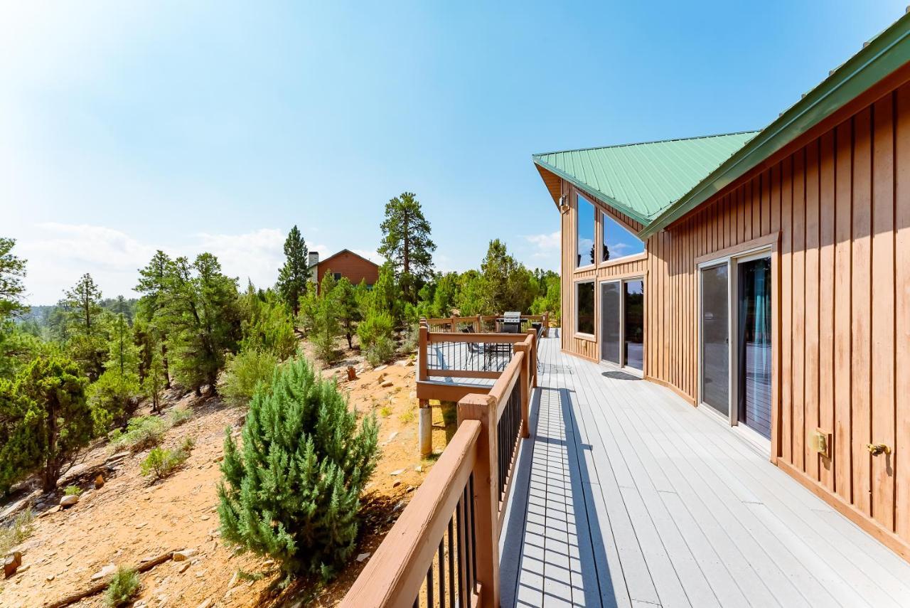Zion Ponderosa Ranch Resort Спрингдейл Экстерьер фото