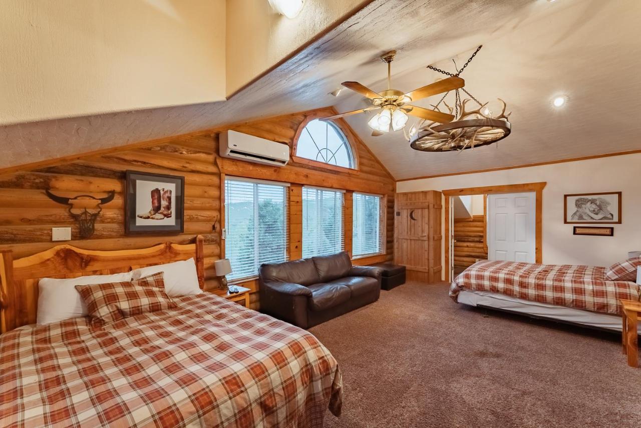 Zion Ponderosa Ranch Resort Спрингдейл Экстерьер фото